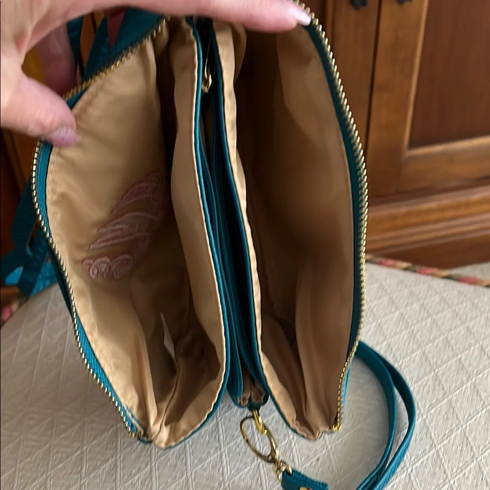 Blue Wristlet Clutch/Crossbody Bag NWOT - Picture 10 of 16